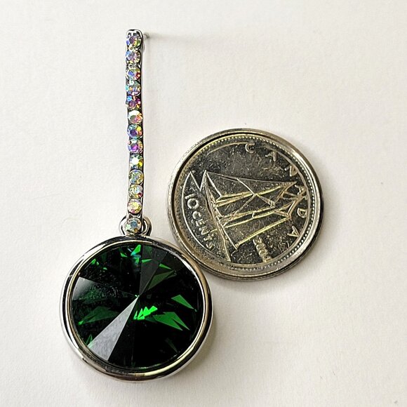 Green Crystal Silver Earrings - Picture 4 of 10